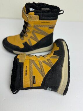 NIB Merrell Snow Boots Unisex Size 10  Like NEW